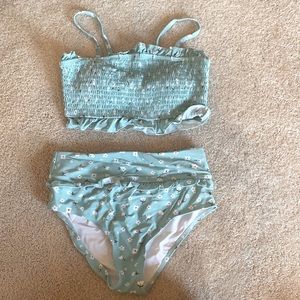 Brand new never worn, straps removable